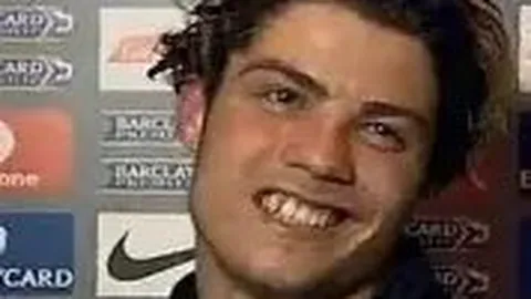 狼队逆转击败热刺，英超联赛热刺连续两场败北，积分榜位次跌至第七